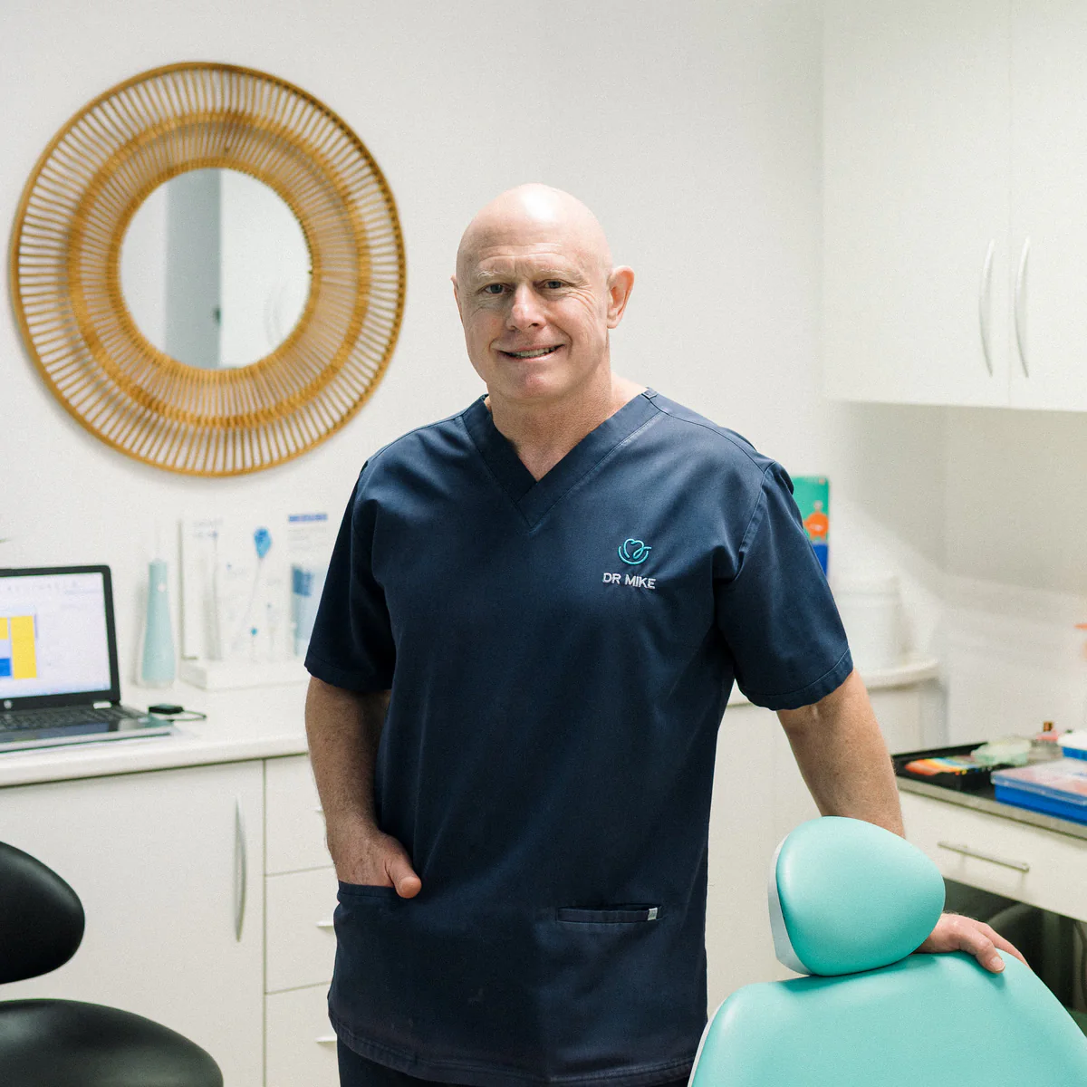 Dr Michael Loubser